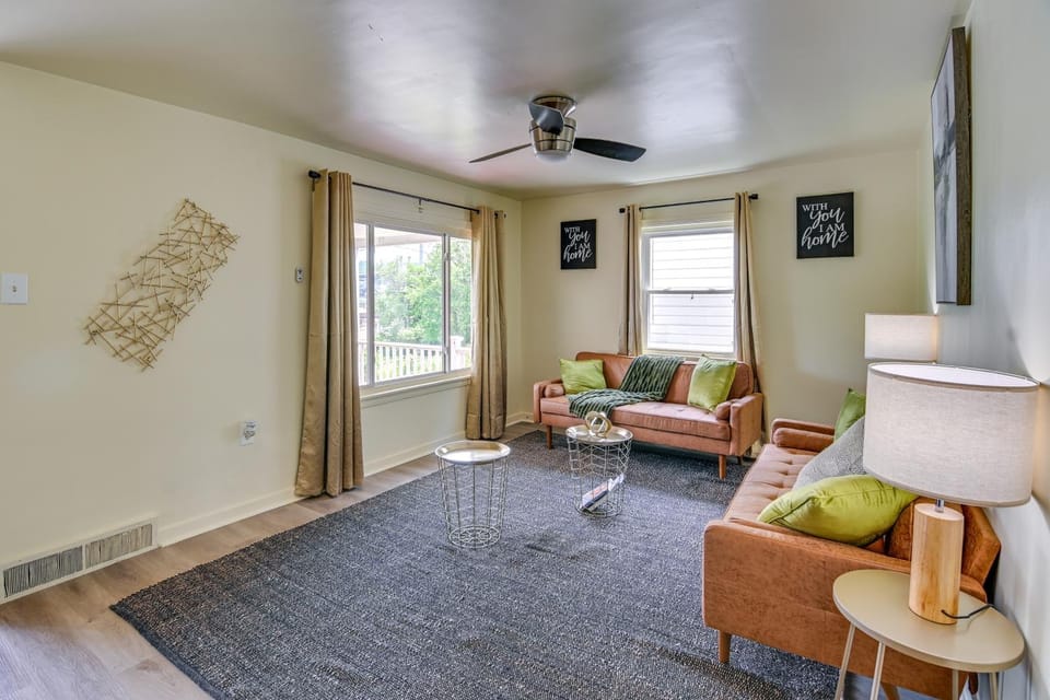 14 Mi to Pittsburgh: Clairton Trailside Retreat House in Clairton