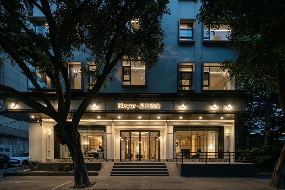 Property building, Facade/entrance
