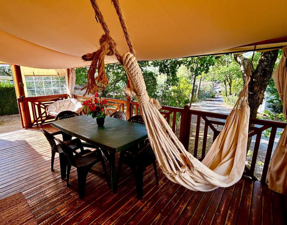 Patio, Balcony/Terrace