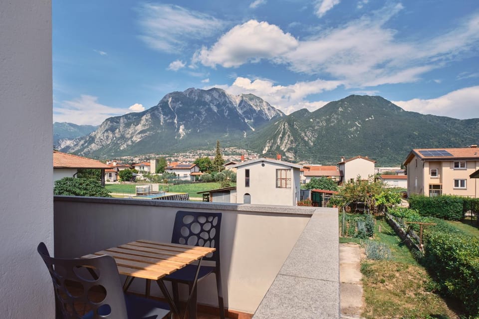 Day, Natural landscape, Balcony/Terrace, Mountain view