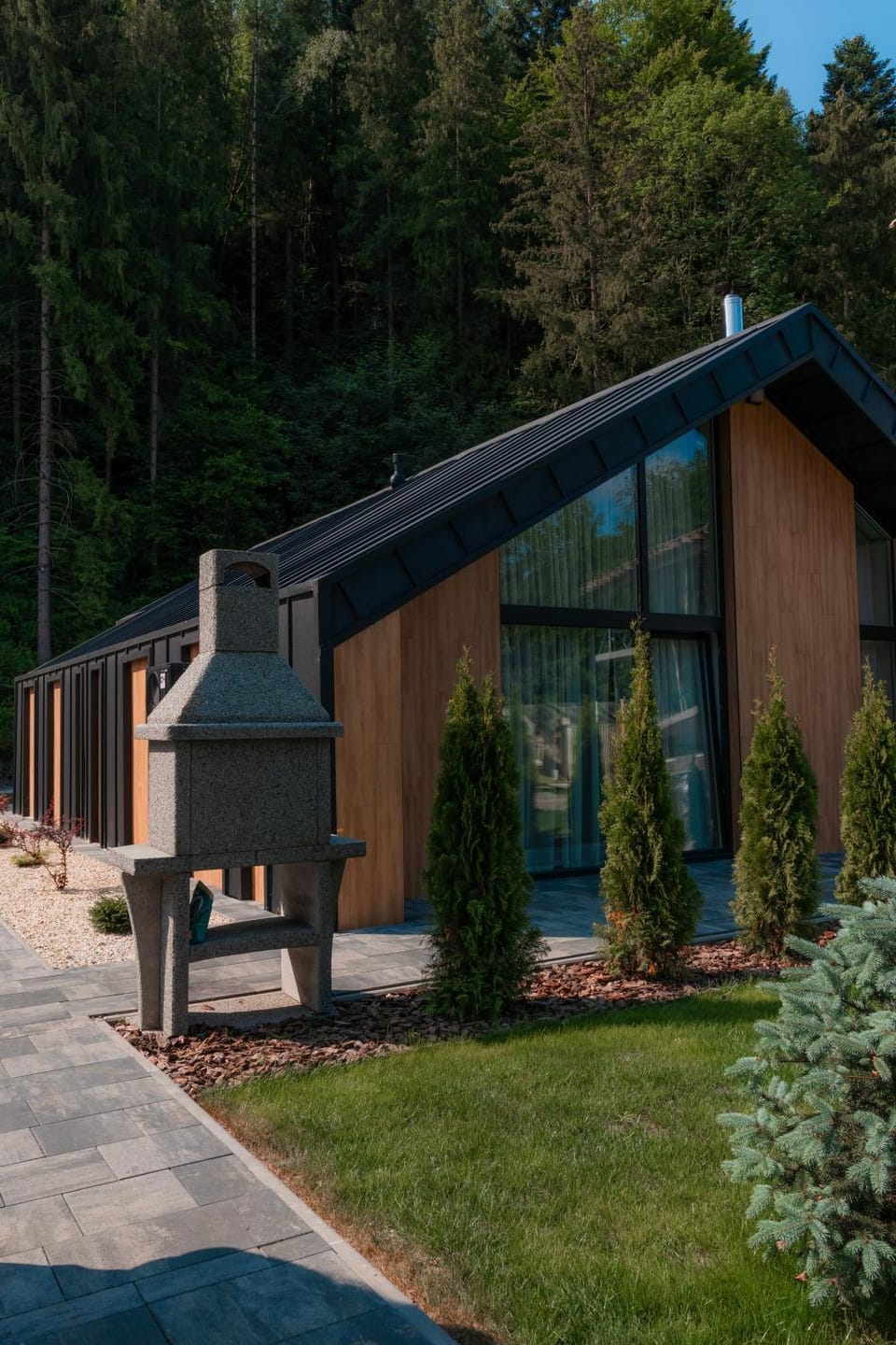 Property building, Day, BBQ facilities, Mountain view