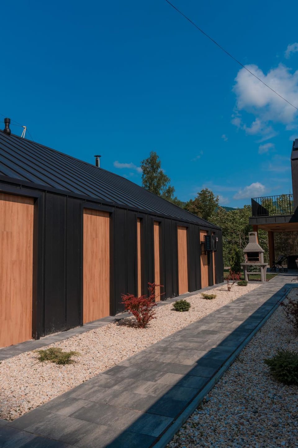 Property building, Day, BBQ facilities