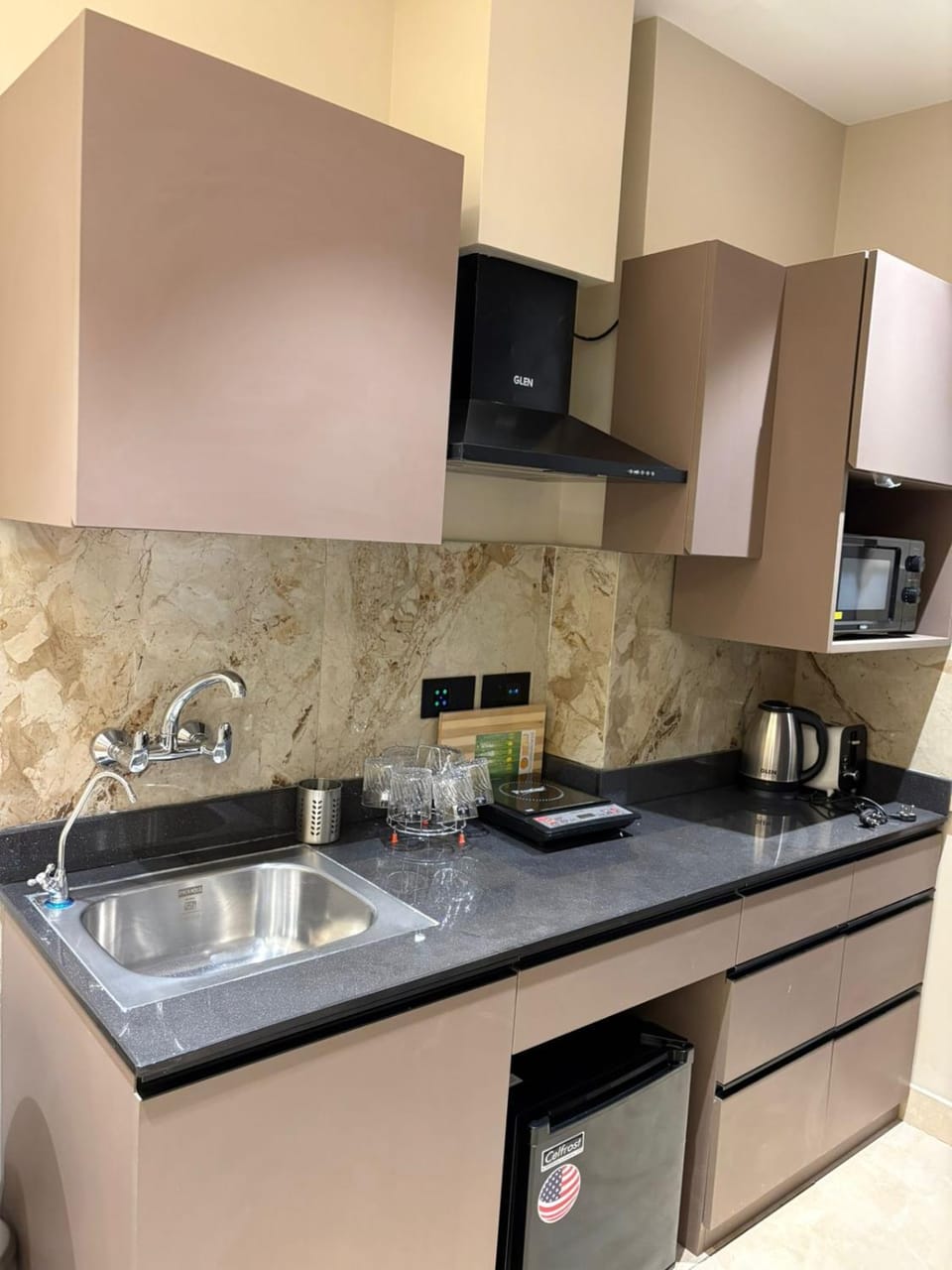 Stay Karo Yaar Bed and Breakfast in Noida