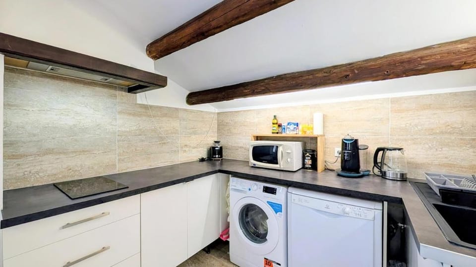 Studio Idéal Festival d 'Avignon Apartment in Le Pontet