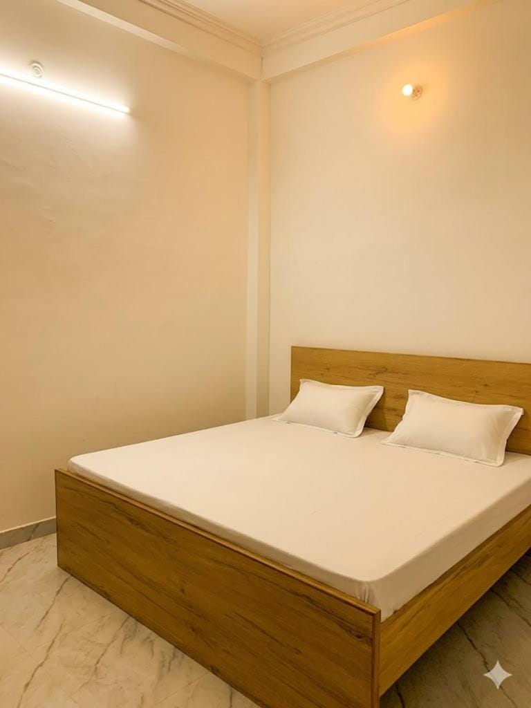 Baloon Rooms Taramandal Bed and Breakfast in Uttar Pradesh