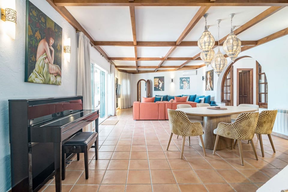 Property building, Living room