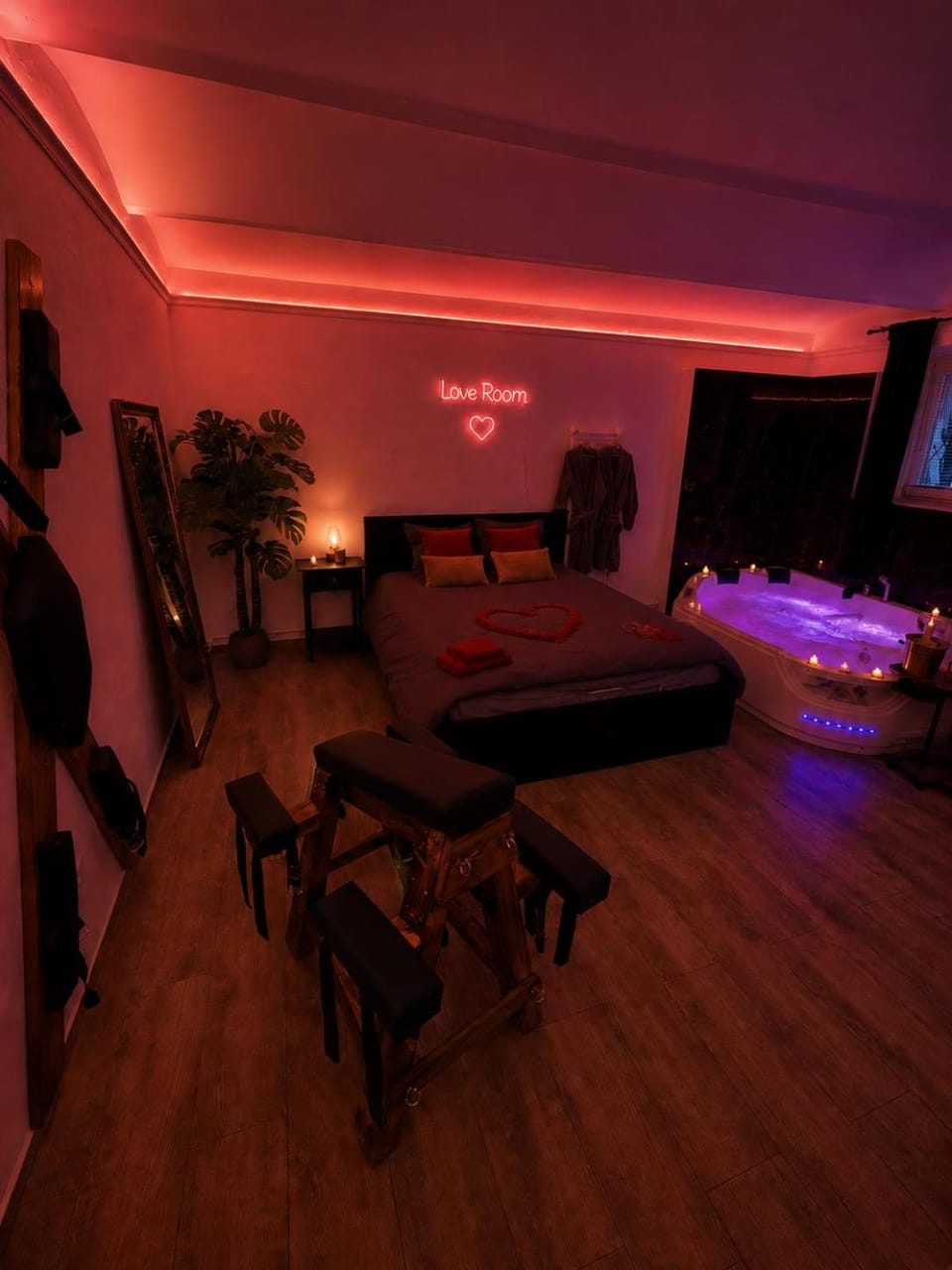 Grey's BDSM Love Room - Private Jacuzzi - Riga Apartment in Riga