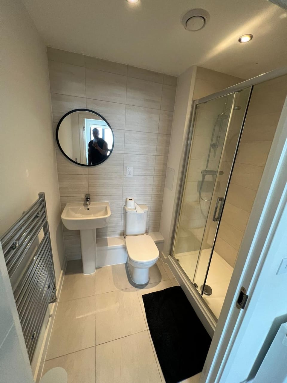 Siva House - 2 Bedroom Apartment in London Borough of Ealing