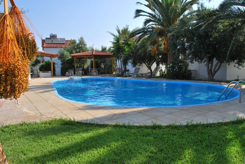 Area and facilities, Swimming pool, Swimming pool