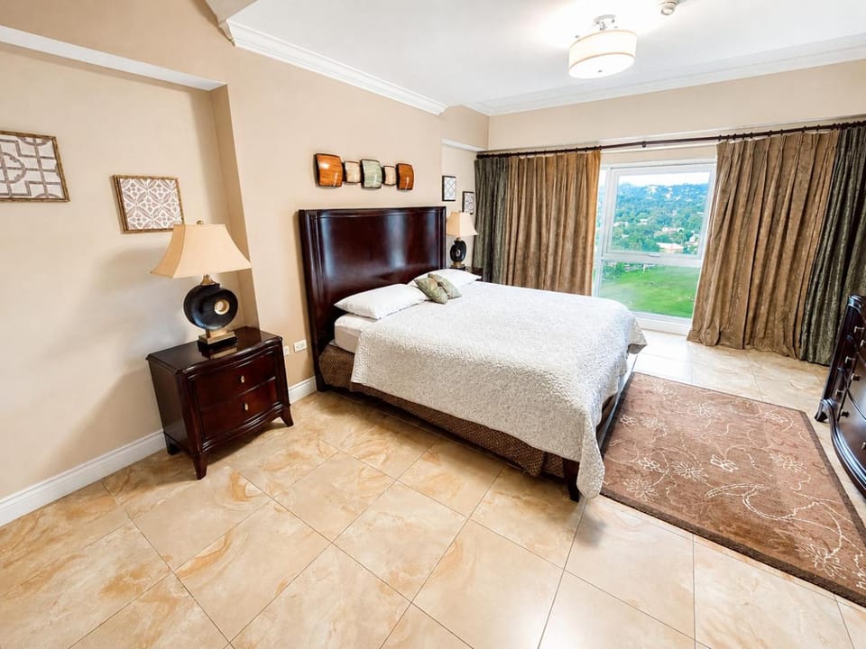 Bed, View (from property/room), Bedroom, Mountain view
