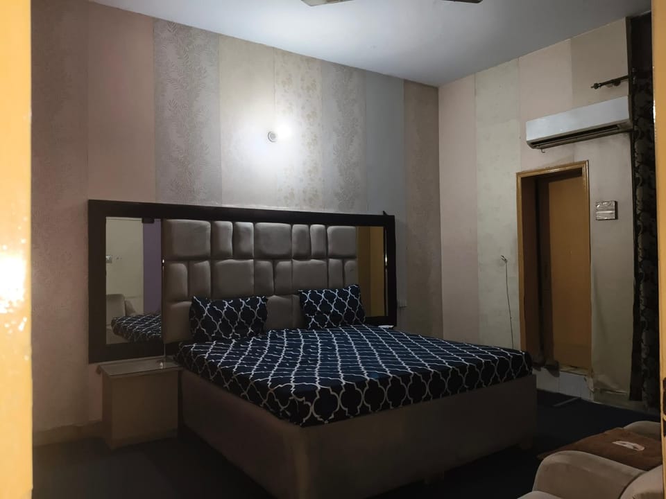 Lasani view Guest House Hotel in Lahore