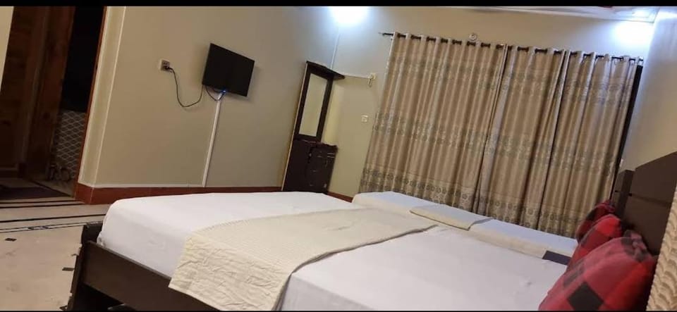 Lasani view Guest House Hotel in Lahore
