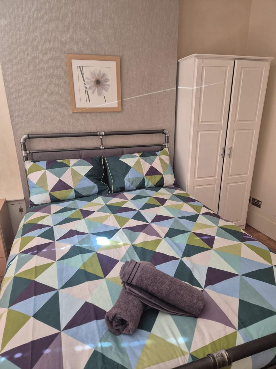 Contractor & professional short term room let Kettering Vacation rental in Kettering