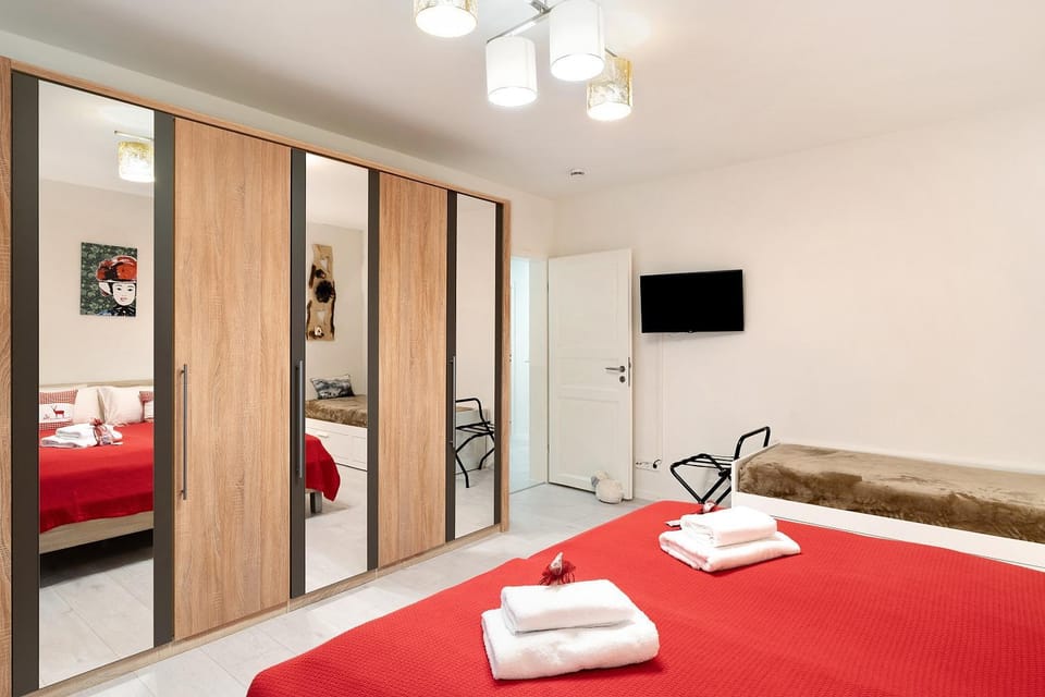 Living room, Bedroom