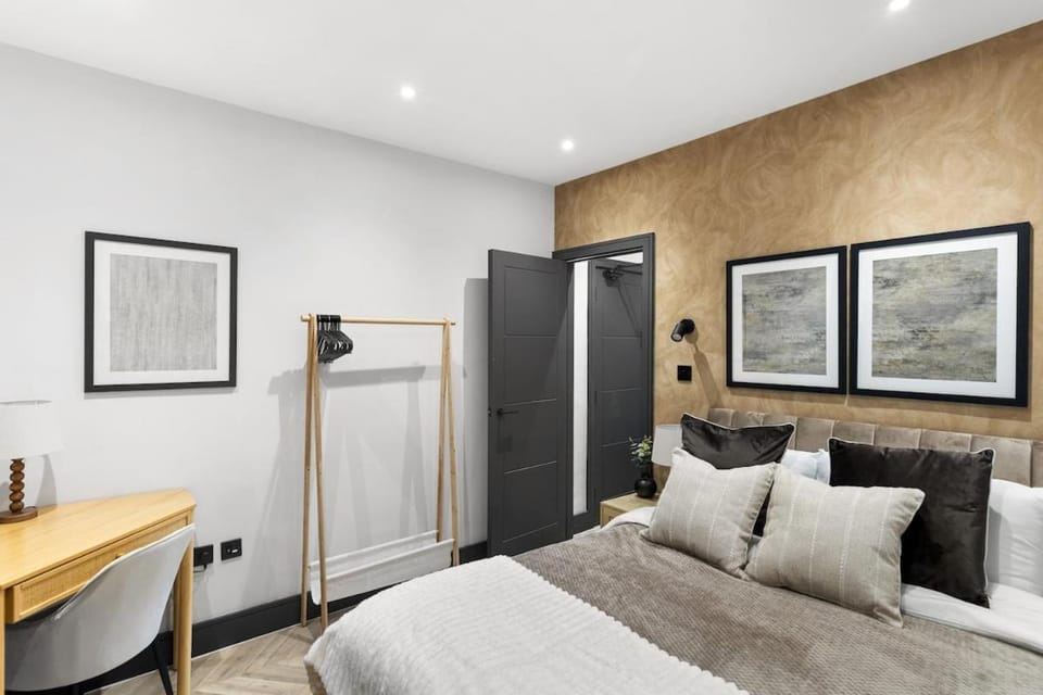 Cosy 2bedr Flat Brighton Next Hove Station & Beach Apartment in Hove