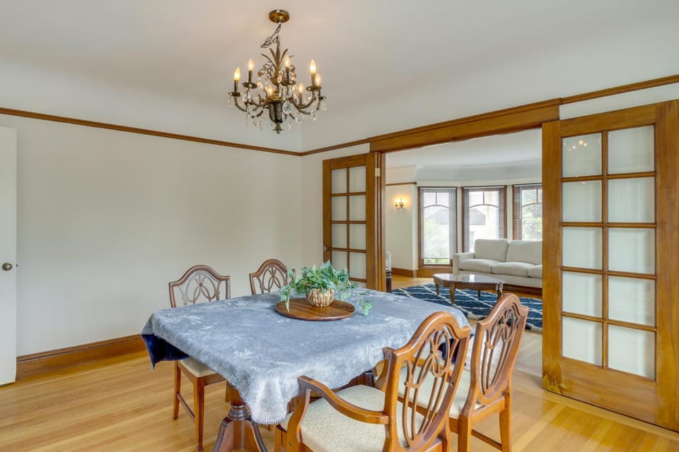 Walk to West Portal Ave & Transit! Spacious Home House in San Francisco
