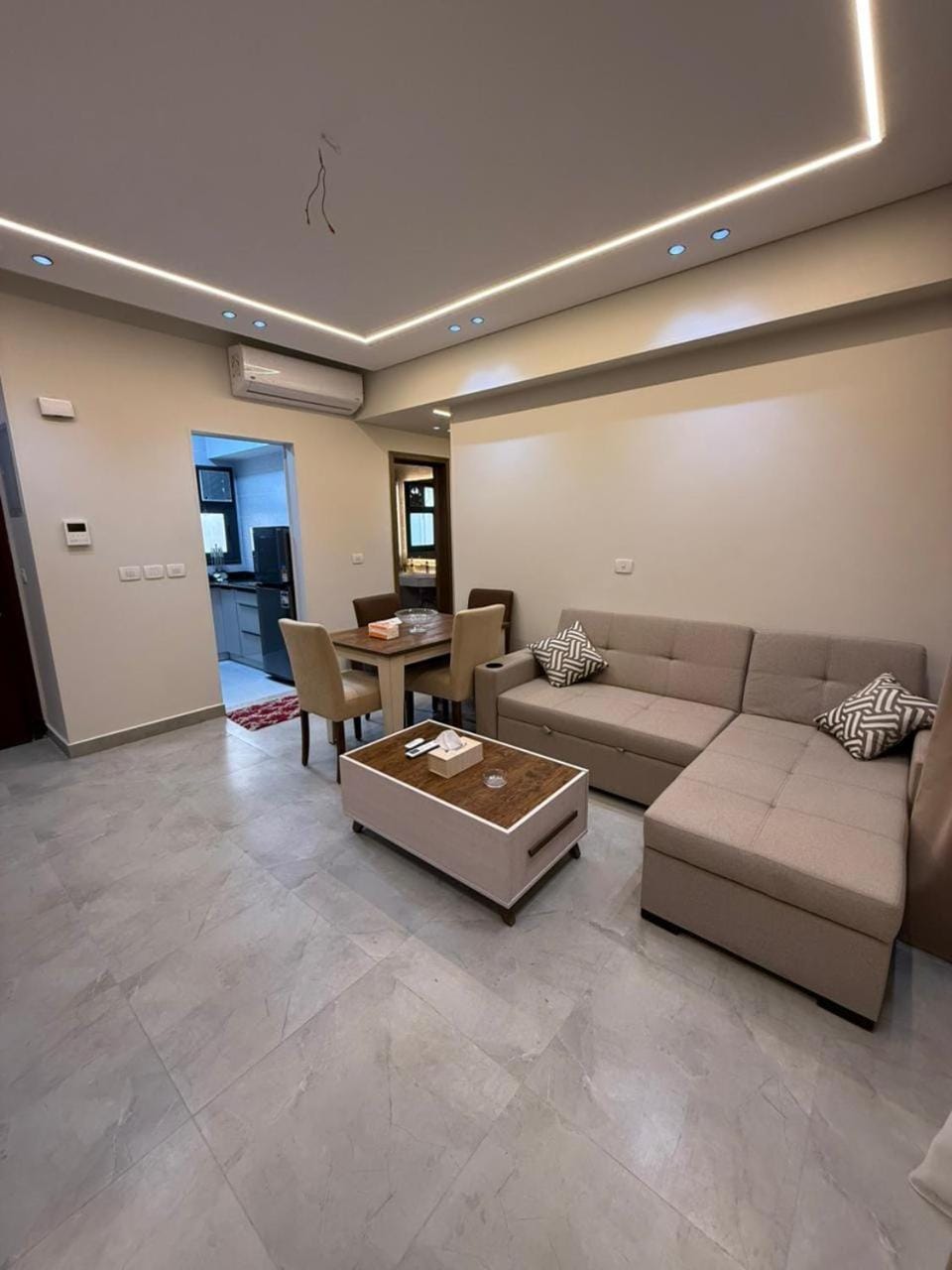 Living room, Seating area