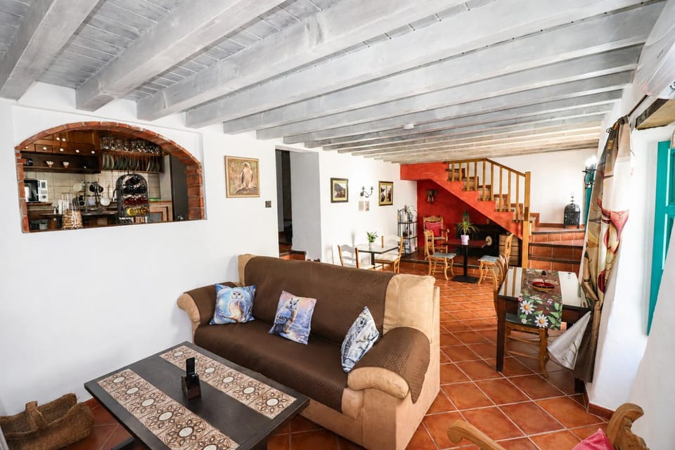 Communal lounge/ TV room, Living room