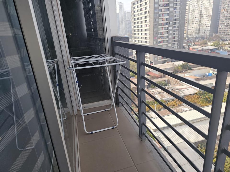 Metro Linea 1, Ecuador Estacion Central Apartment in Santiago