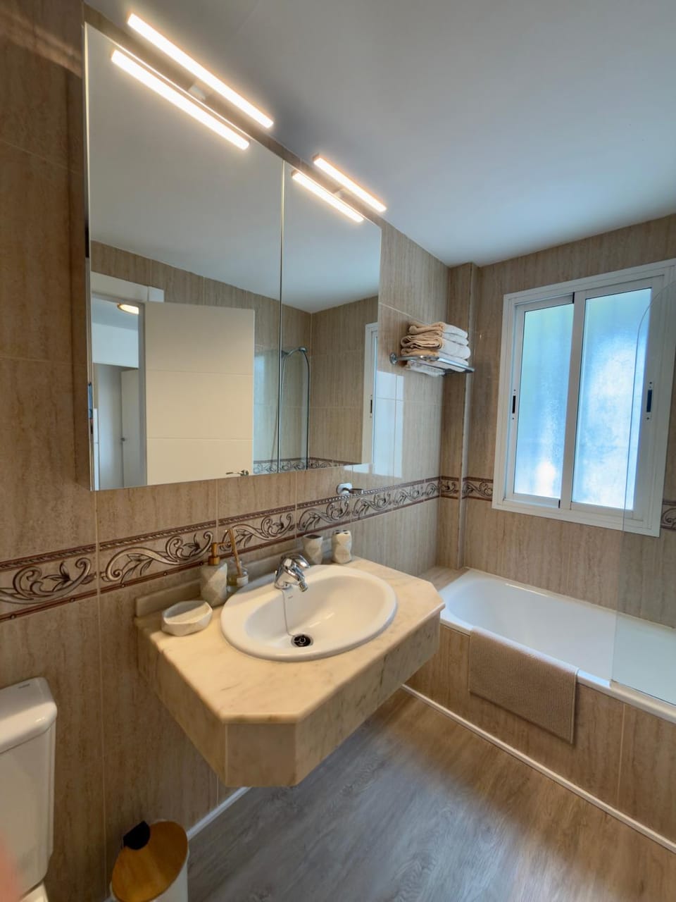 Bathroom, Living room