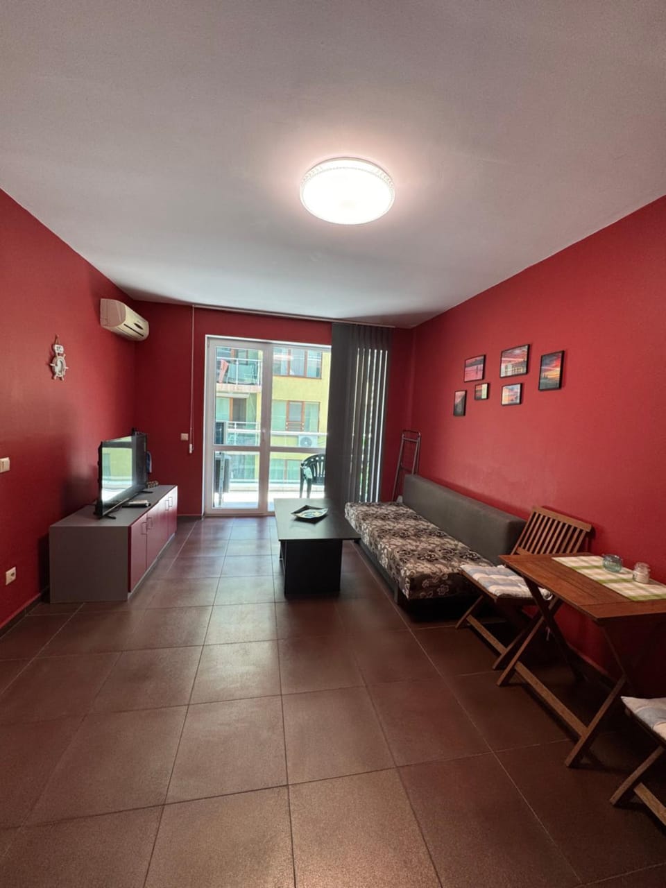 Communal lounge/ TV room, Living room