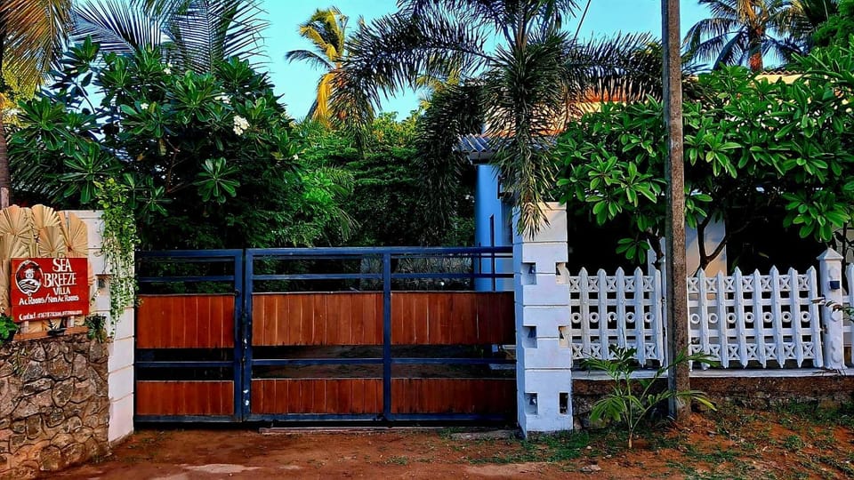 sea breeze villa nilaveli Bed and Breakfast in Sri Lanka