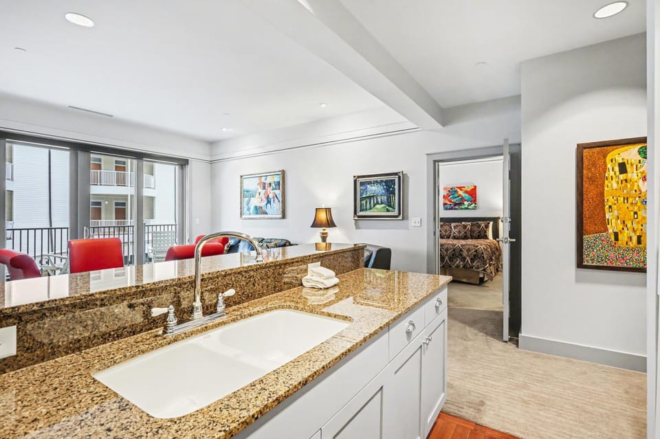 Cozy Lodge Suite 258 in Bay Harbor, MI—ideal for couples seeking a relaxing getaway. Hotel in Bay Harbor