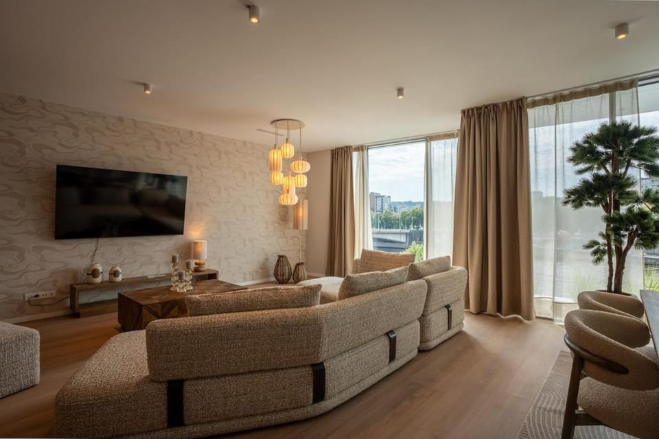 Meuse Riverside Apartment in Liège