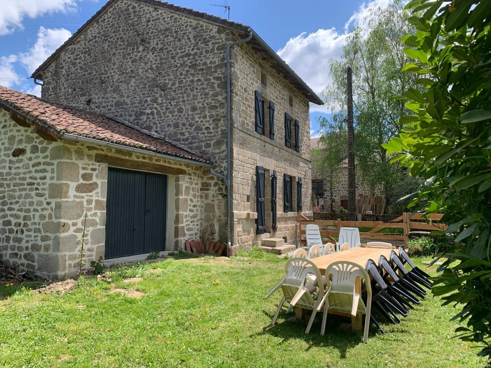 Property building, Patio, Garden, Garden view