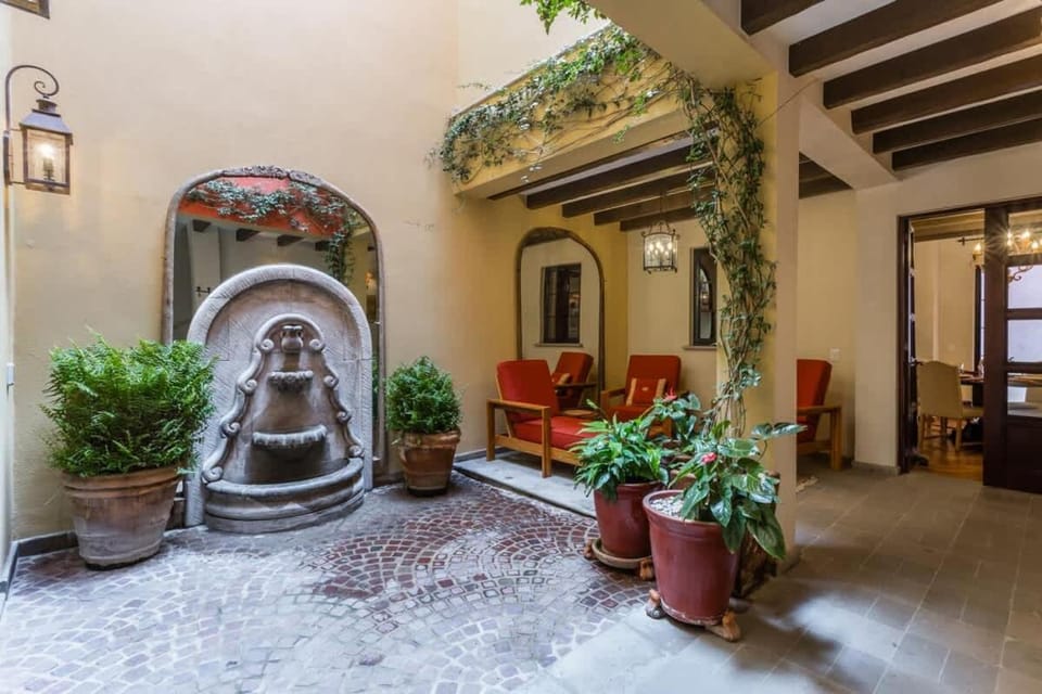 Villa Casa de La Pintora House in San Miguel de Allende