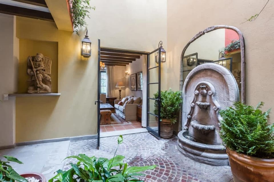 Villa Casa de La Pintora House in San Miguel de Allende