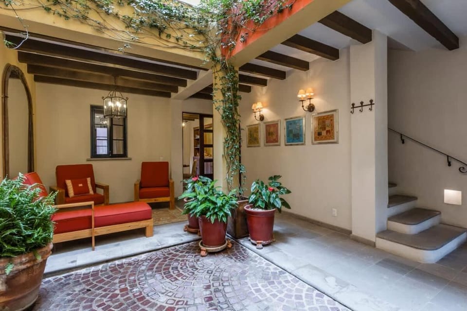 Villa Casa de La Pintora House in San Miguel de Allende