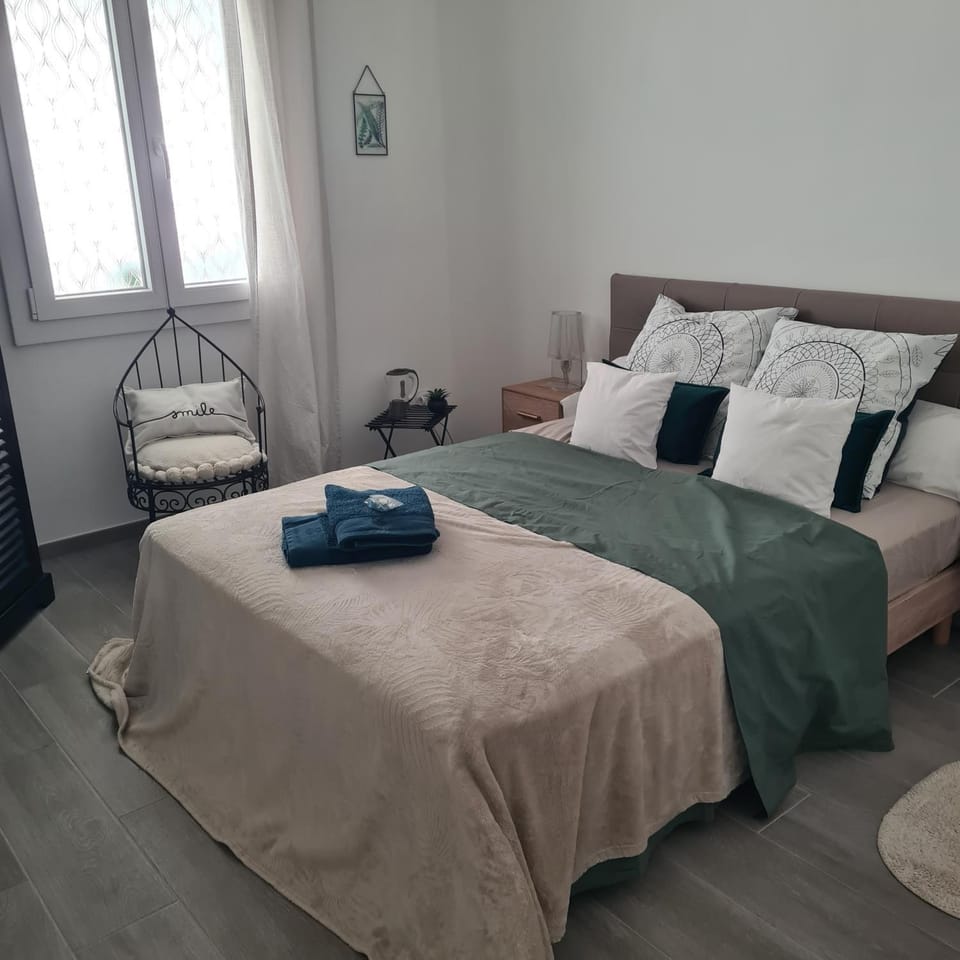 Sunny house Bed and Breakfast in French Riviera