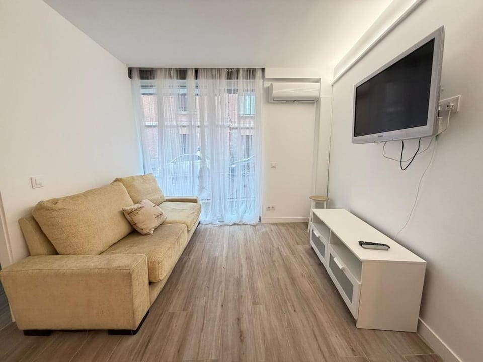 Downtown, quiet, Bernabéu Apartment in Madrid