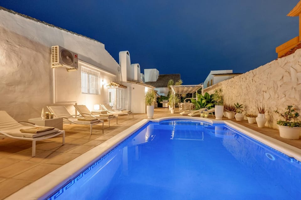 Property building, Night, Pool view, Swimming pool