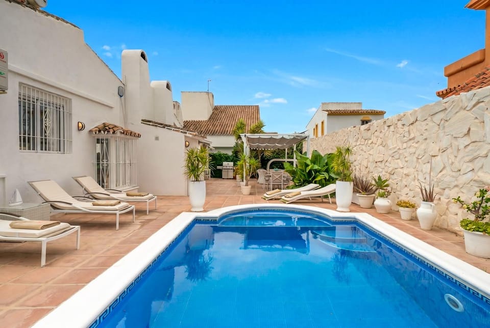 Patio, Pool view, Swimming pool, sunbed