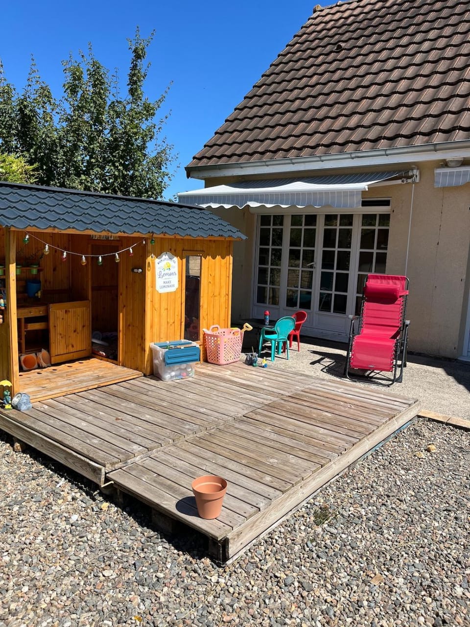Listing, one bedroom MT Family Apartment in Centre-Val de Loire