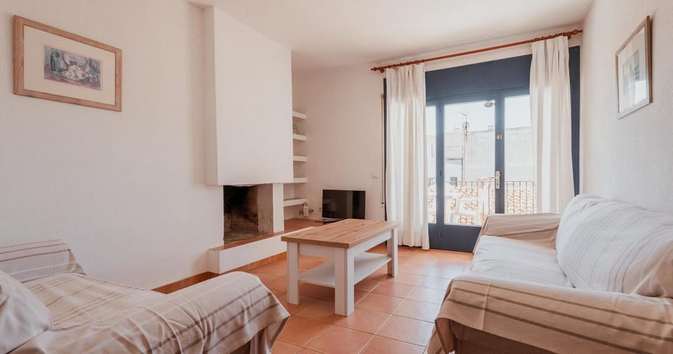 Apartamento de cuatro habitaciones en el centro de Calella de Palafrugell Apartment in Llafranc