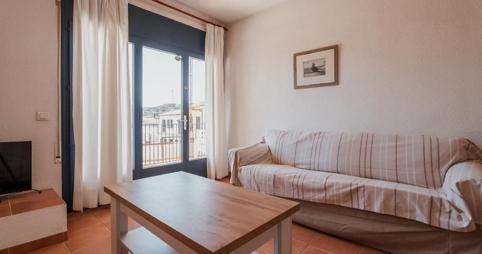 Apartamento de cuatro habitaciones en el centro de Calella de Palafrugell Apartment in Llafranc
