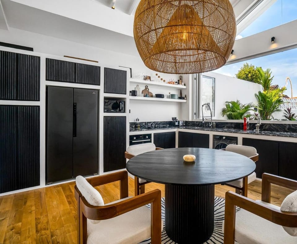 2BR Canggu Villa - Private Pool & Billiards Villa in North Kuta