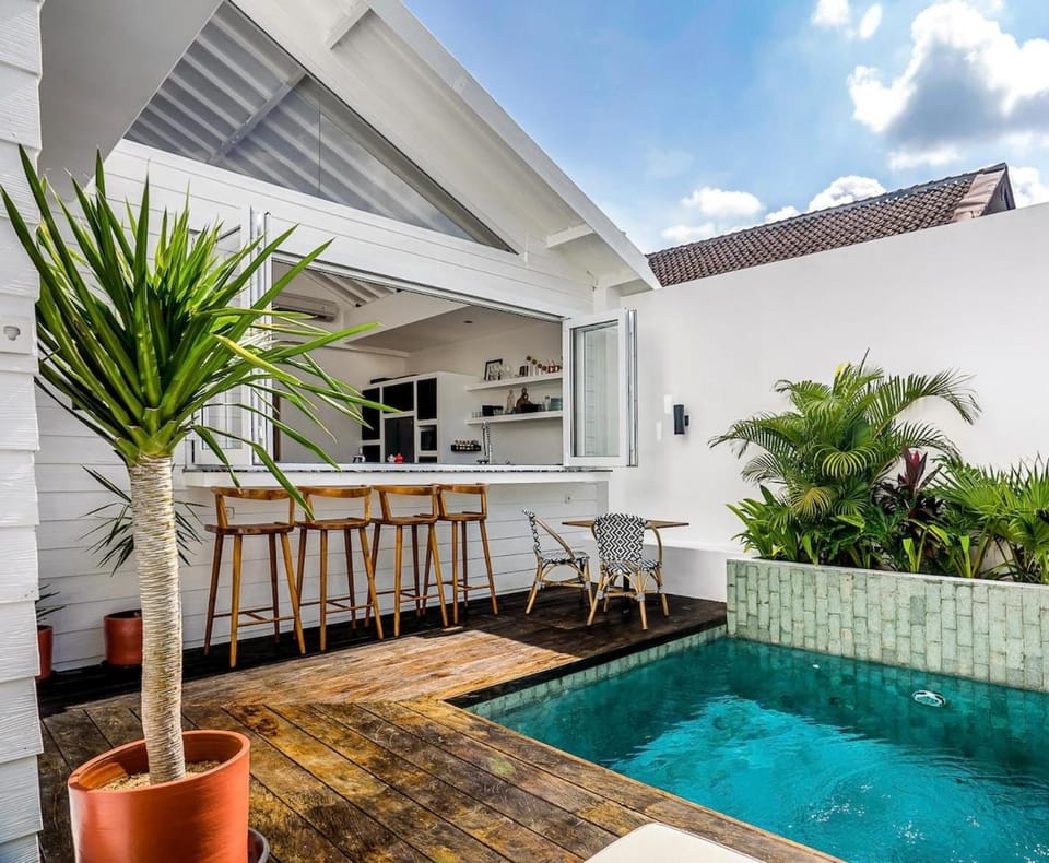 2BR Canggu Villa - Private Pool & Billiards Villa in North Kuta