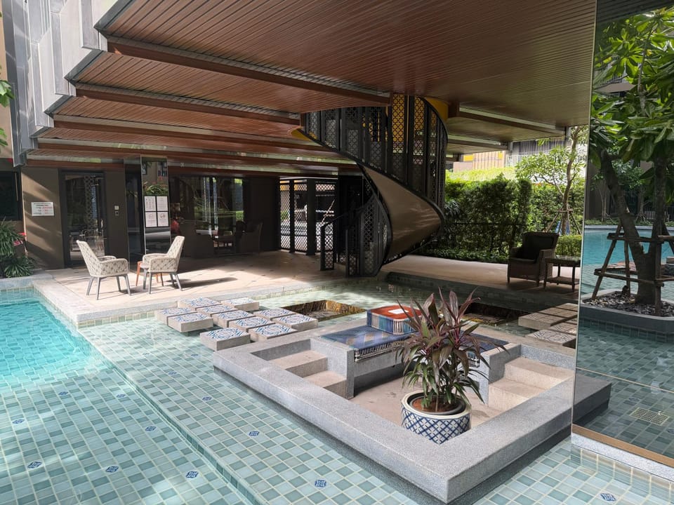 Swimming pool