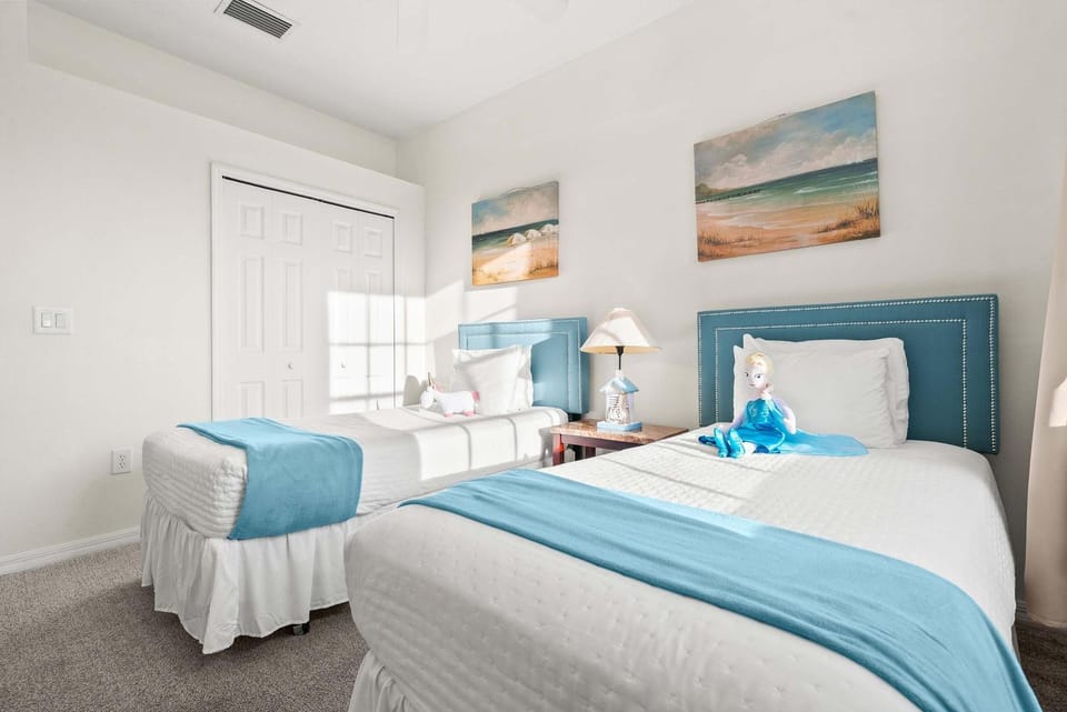 Relaxing Retreat with Private Pool House in Haines City