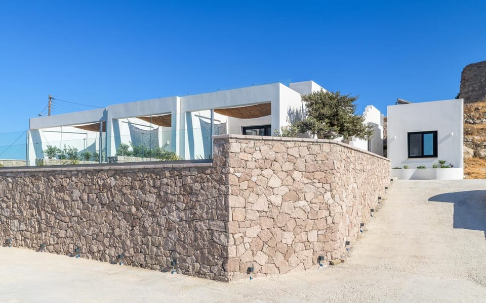 Geomilos Private Suites Milos Hotel in Milos