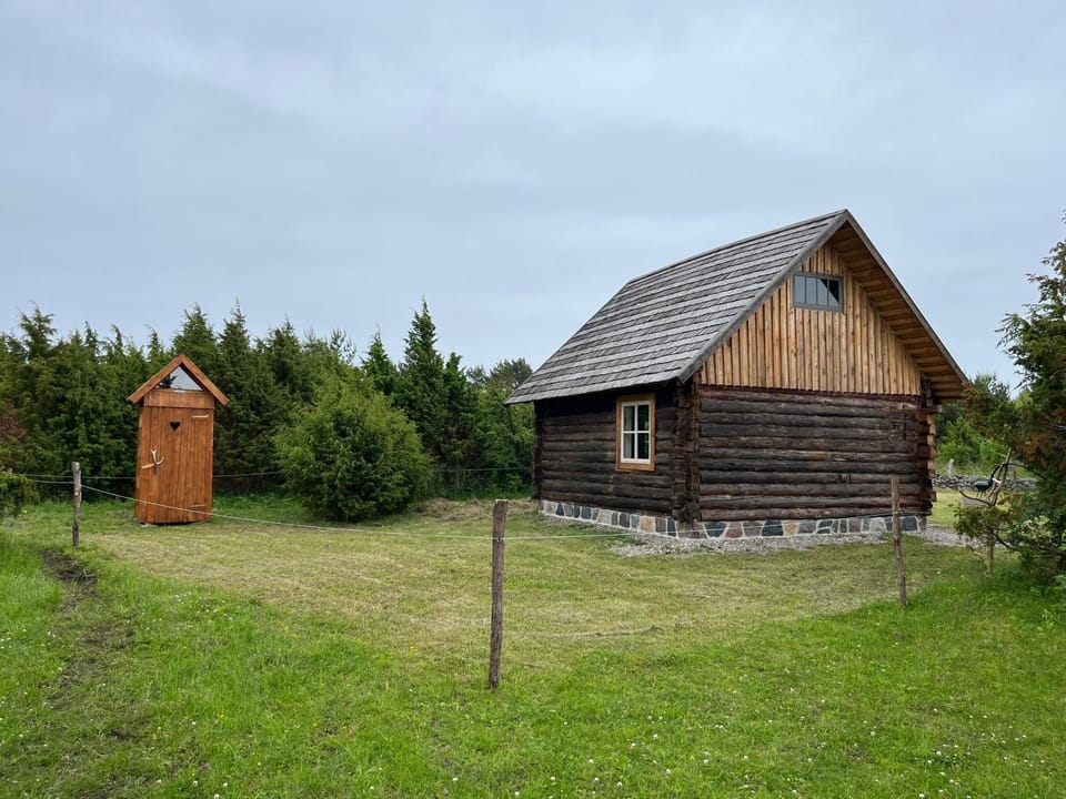 Heinaküün - magamine heinalakas Campground/ 
RV Resort in Estonia