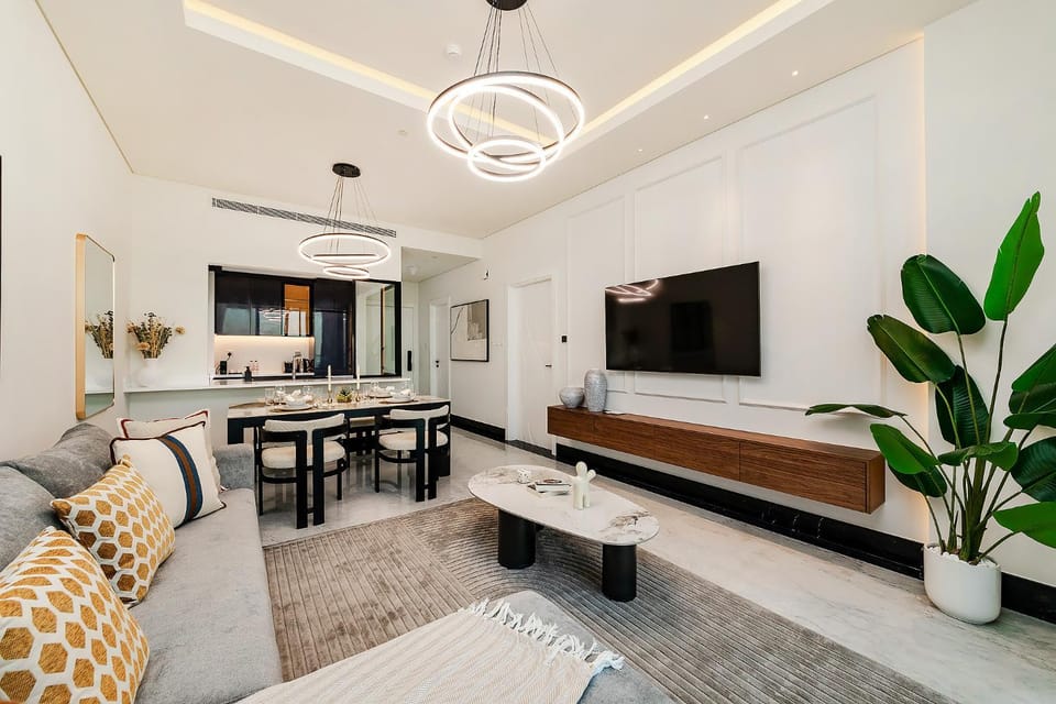 TV and multimedia, Kitchen or kitchenette, Living room, Photo of the whole room, Dining area