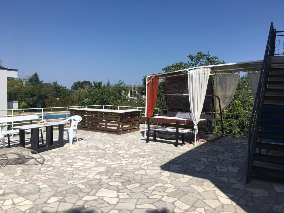 Patio, Day, Natural landscape, View (from property/room), Balcony/Terrace, Pool view, sunbed