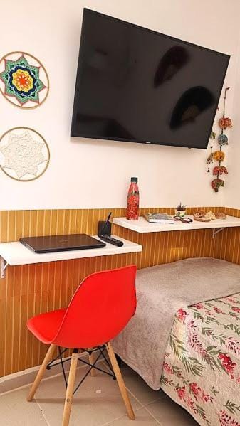 Quarto privativo para mulheres com piscina, ar condicionado a 3 km de Itacoatiara Vacation rental in Niterói