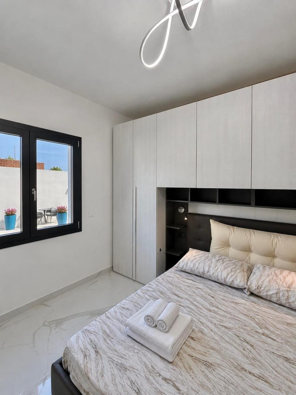 Bed, Photo of the whole room, Bedroom, towels, wardrobe