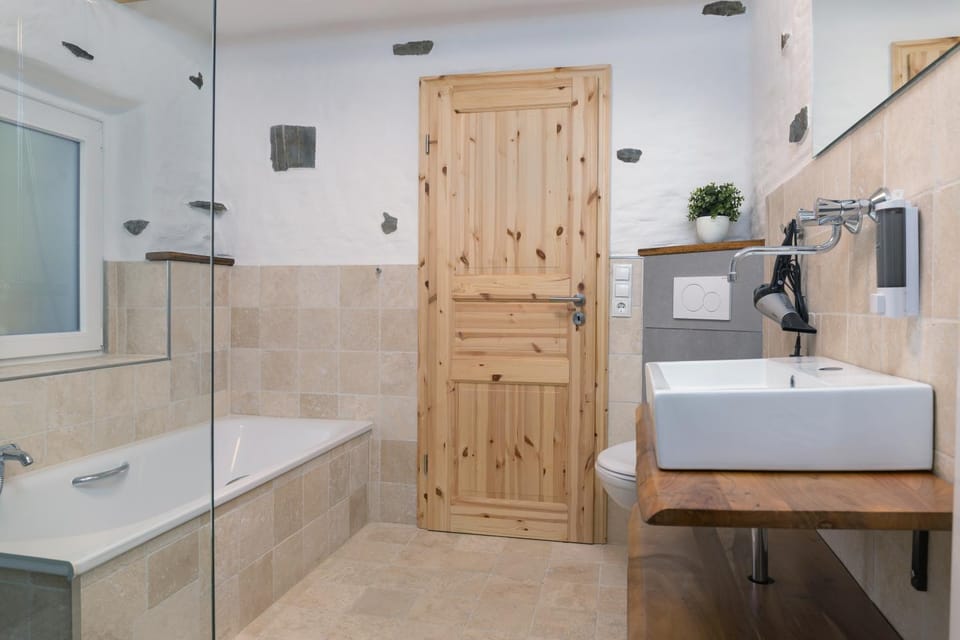 Shower, Bathroom, towels
